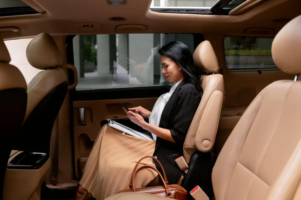 car hire melbourne luxury