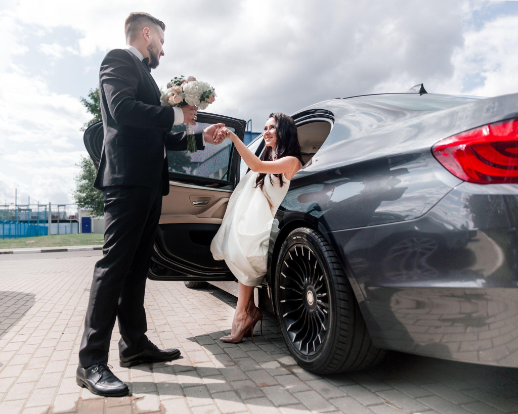 wedding car to hire