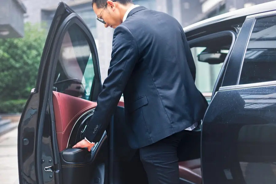 luxury chauffeur service melbourne