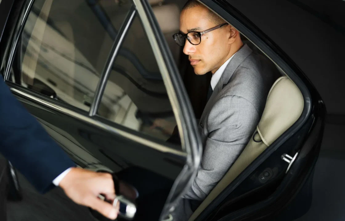 hire a car in melbourne
